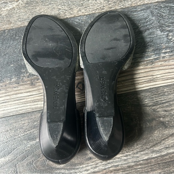 Nine West Women's Black and Cream Peep Toe Flats Size 7.5 - Picture 7 of 9